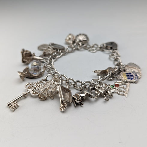 1970年代 英国ヴィンテージ 純銀製 チャームブレスレット 60g