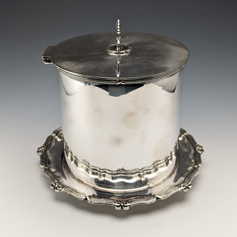 Circa 1909 British antique silver plated biscuit barrel Daniel & Arter