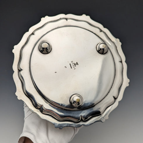 Circa 1909 British antique silver plated biscuit barrel Daniel & Arter