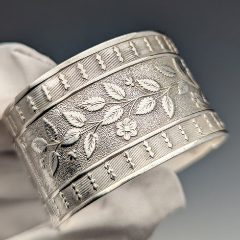 Vintage British silver plated napkin rings, set of 6, in paper box