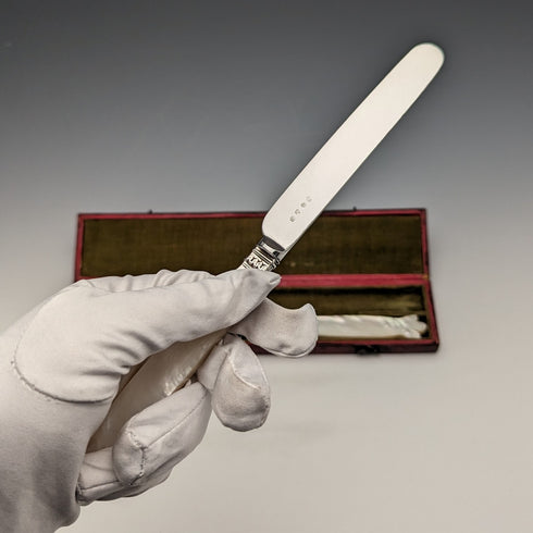 Early 19th Century British Antique White Mother of Pearl Handle Travel Cutlery Pair with Case