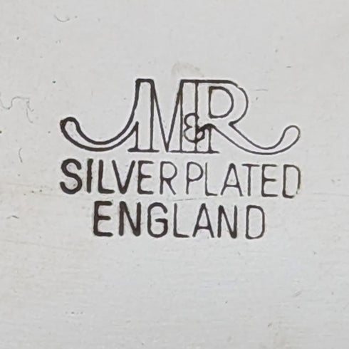 英国ヴィンテージ シルバープレート製 リス装飾 ナッツディッシュ M&R