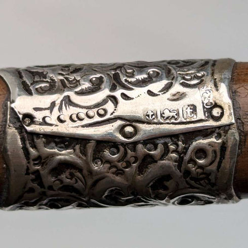 1918 British antique gentleman's walking stick, 91cm, embossed pure silver decoration, curved handle