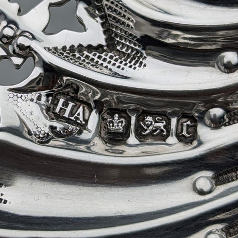 1895 British antique sterling silver shell-shaped footed dish, 88g, Atkin Brothers