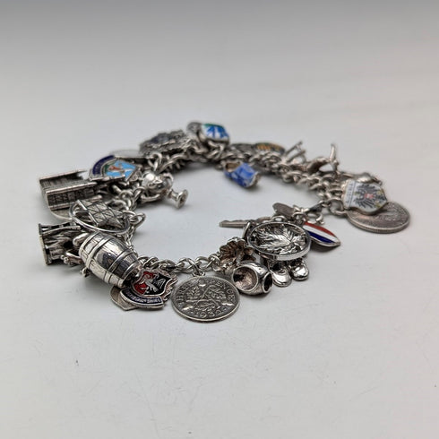 1970年代 英国ヴィンテージ 純銀製 チャームブレスレット 68g