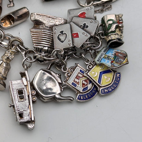 1970年代 英国ヴィンテージ 純銀製 チャームブレスレット 89g