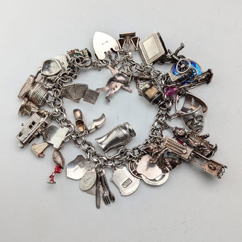 1970年代 英国ヴィンテージ 純銀製 チャームブレスレット 89g