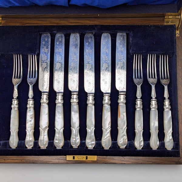 Circa 1890 British antique white mother-of-pearl handle dessert cutlery set of 5.5 in wooden box