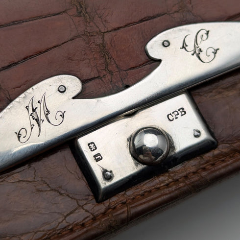 【お取り置き品】1905年 英国アンティーク 純銀装飾 小型革財布 小銭入れ Charles Penny Brown