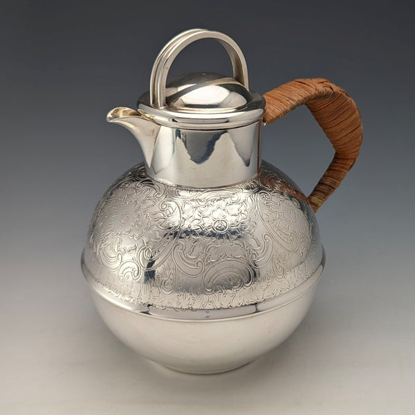 Vintage British silver plate 1.5 pint jersey jug