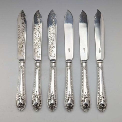 6 pairs of antique British silver plate cutlery from around 1910 in a wooden box