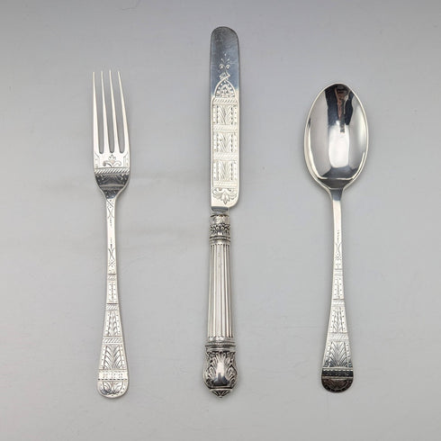 約 1870 年英國古董純銀清潔餐具套裝,裝在 Case Walker&Hall 中