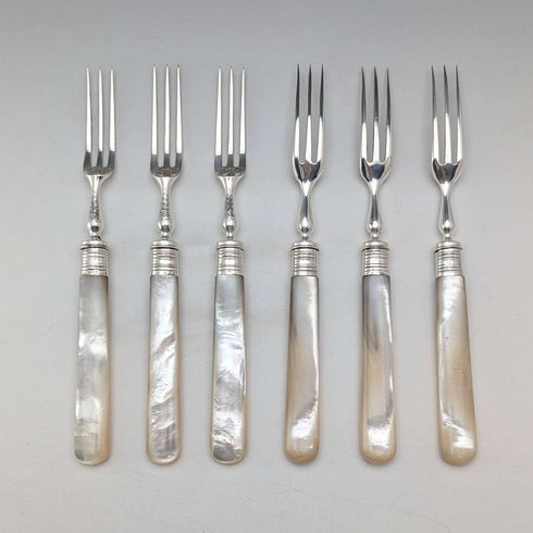 Circa 1903 British Antique White Mother of Pearl Handle Dessert Cutlery Pair of 6 Elkington with Tray