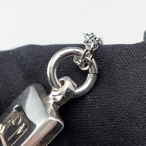 1977 British Britannia silver ingot pendant, 1/2 troy ounce, with necklace