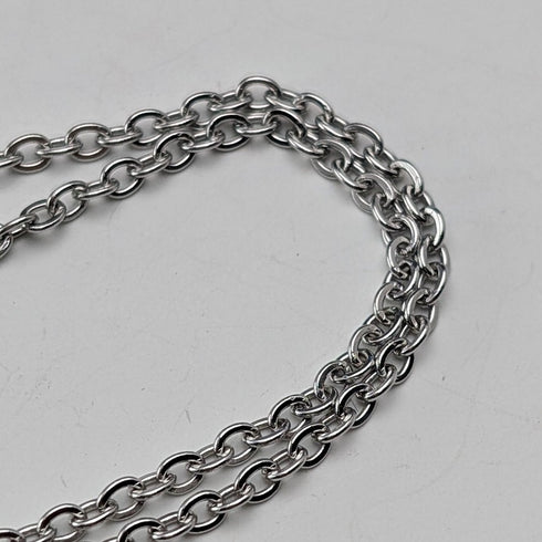 1977 British Britannia silver ingot pendant, 1/2 troy ounce, with necklace