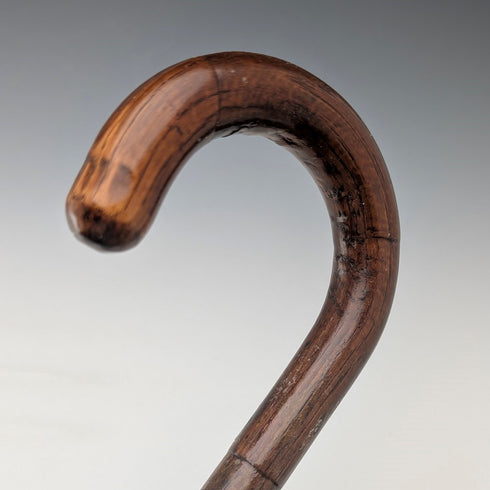 英國古董男士棕色軸彎柄手杖 78 厘米