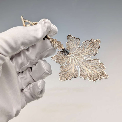 Antique sterling silver filigree leaf design tea caddy spoon