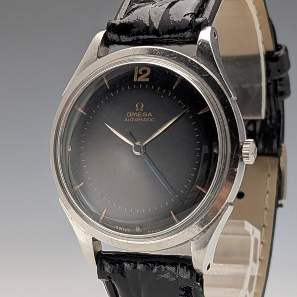1945年 オメガ 2421/1 紳士用 自動巻き腕時計 Cal28.10RA ブラックダイヤル 35mmステンレスケース 動作良好