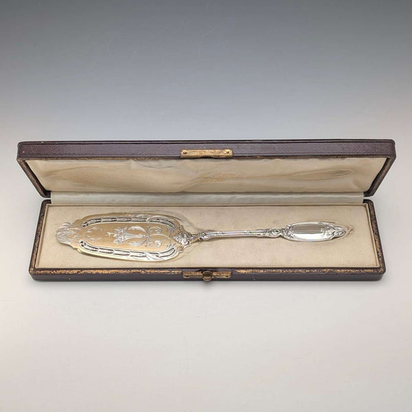 Circa 1900 French antique 950 silver pastry server 109g Eugene Lefebvre with case