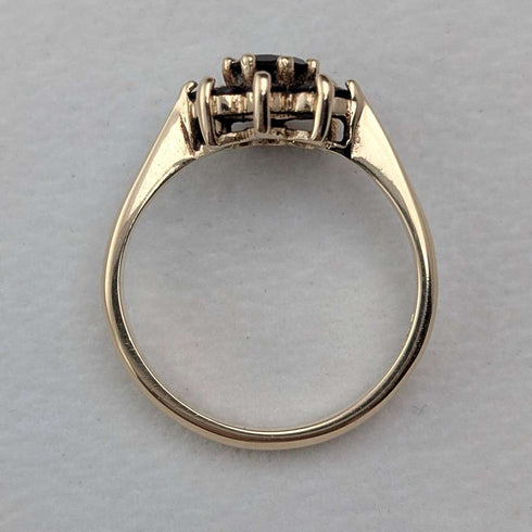British Vintage Jewelry 9ct Gold & Garnet Ring 2.3g (Size 12)
