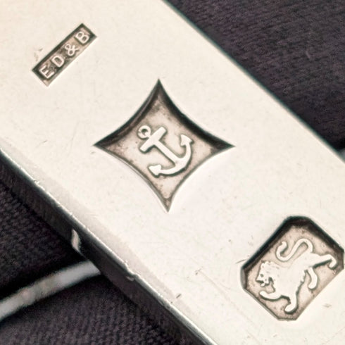 1978 British sterling silver ingot pendant, 16g, with necklace