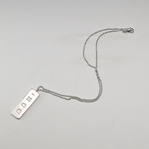 1978 British sterling silver ingot pendant, 16g, with necklace