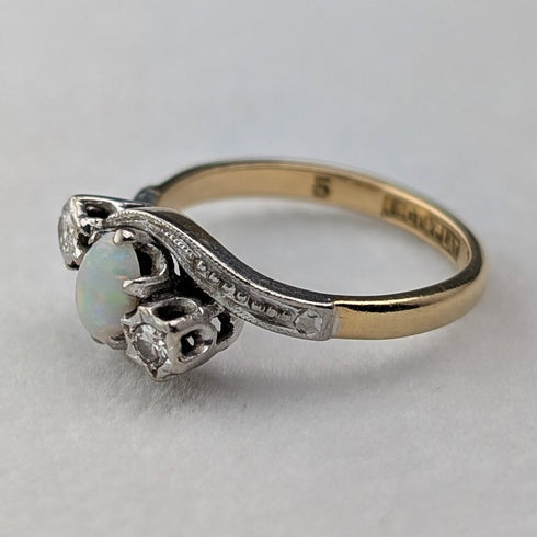 アンティーク K18ゴールドリング オパール&ダイヤモンド(8号) 指輪