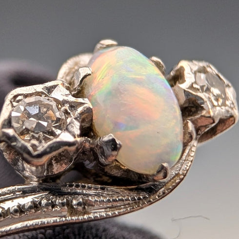 アンティーク K18ゴールドリング オパール&ダイヤモンド(8号) 指輪