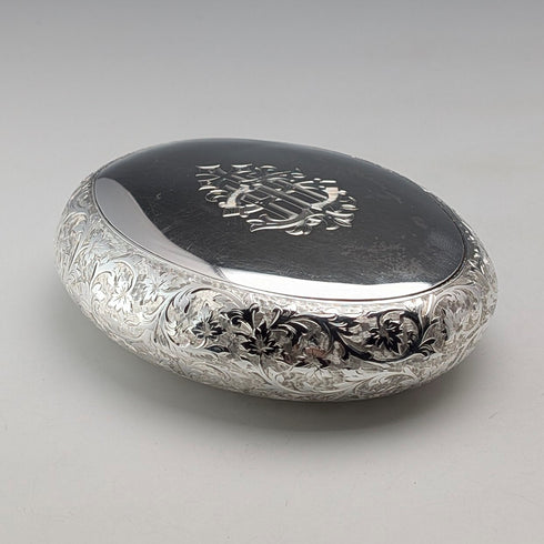 1890年 英国アンティーク 純銀製 オーバルスナッフボックス 90g Howard James