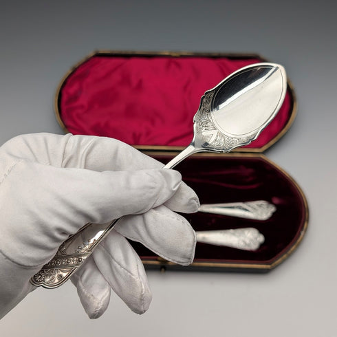 英国アンティーク シルバープレート製 デザートカトラリートリオ Barker Brothers ケース入