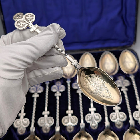 12 antique British silver plate dessert spoons from around 1850, Jehoiada Alsop Rhodes, in case