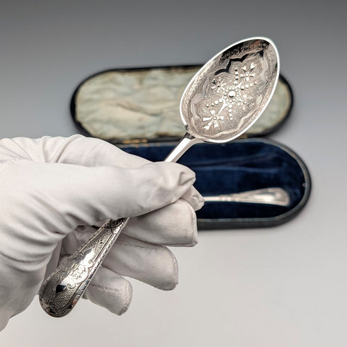 19 世紀中葉英國古董鍍銀清潔餐具一對,裝在托馬斯威爾金森 (Thomas Wilkinson) 箱中