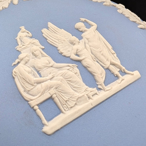 英国ヴィンテージ ウェッジウッド ジャスパーウェア製 丸型ボックス 小物入れ ペールブルー