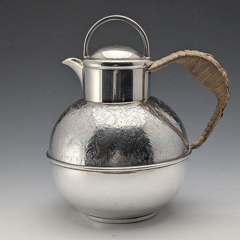 Vintage British silver plate 1.5 pint jersey jug