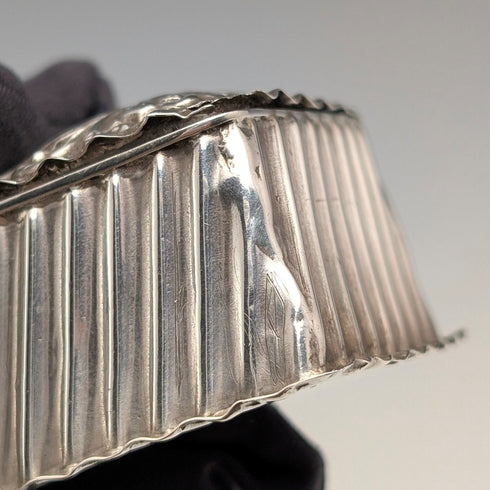 1893年 英国アンティーク 純銀製 扇形ボックス 14g Joseph Whitten