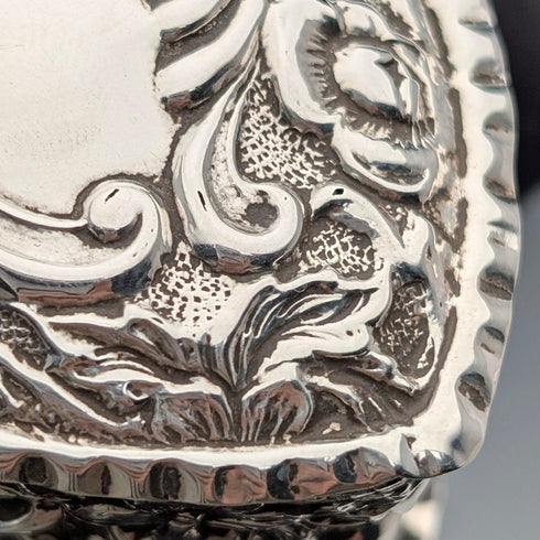 1892 年英國古董純銀心型盒 25 克