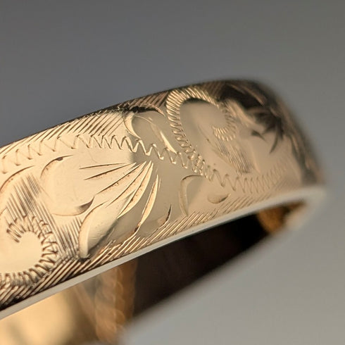 英国ヴィンテージ 9ctゴールドロールドゴールド製 バングル/ブレスレット EXCALIBUR