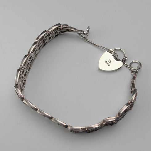 1976 British Vintage Sterling Silver Gate Style Bracelet 27g LC