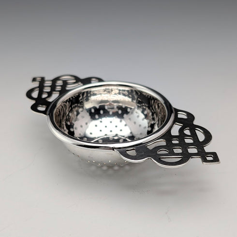 英国ヴィンテージ シルバープレート製ティーストレーナー