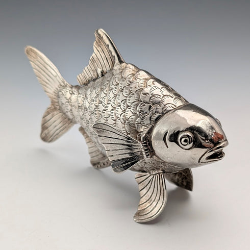 復古鍍銀魚雕像