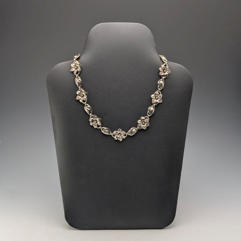 米国ヴィンテージ 純銀製 フラワーデザイン ネックレス32g HSB