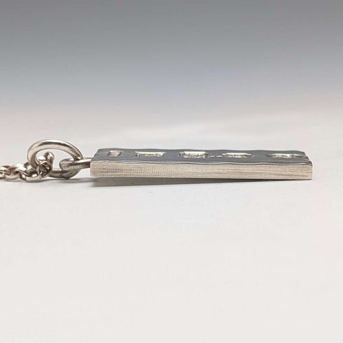 1977年 英国 純銀製 ジュビリーインゴットペンダント&純銀製チェーン 計21g Excalibur Jewellery①
