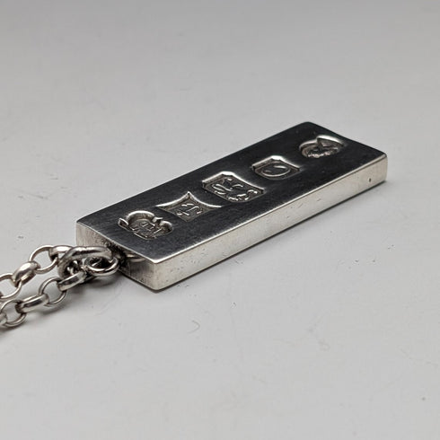 1977年 英国 純銀製 ジュビリーインゴットペンダント&純銀製チェーン 計40g Troika Designs