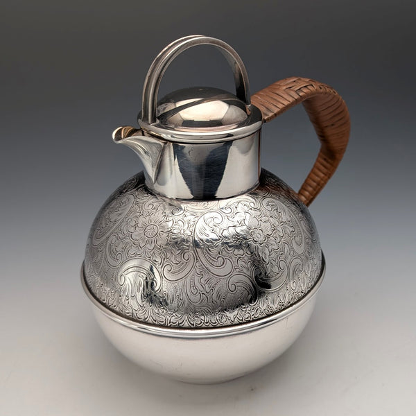 Vintage British silver plate 1.5 pint jersey jug