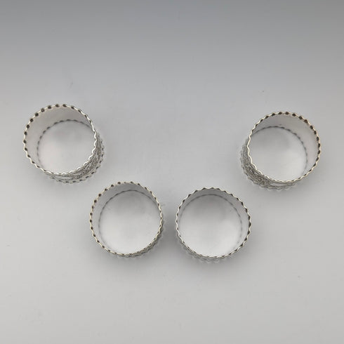 英国ヴィンテージ シルバープレート製 ナプキンリング 4個セット