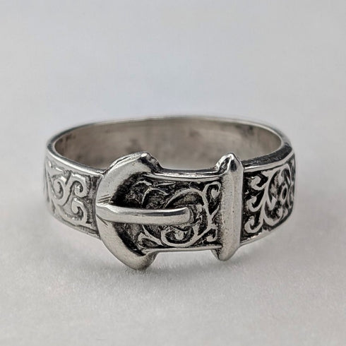 British vintage Victorian design sterling silver ring (size 8-9)