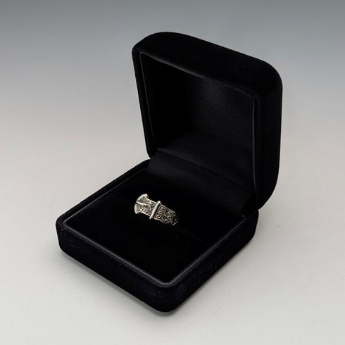 British vintage Victorian design sterling silver ring (size 8-9)