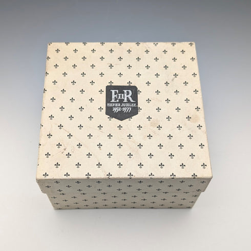 1977年 英国エリザベスⅡ世 戴冠25周年ジュビリー 純銀製マグカップ 305g Birmingham Mint 箱・説明書付き 極美品