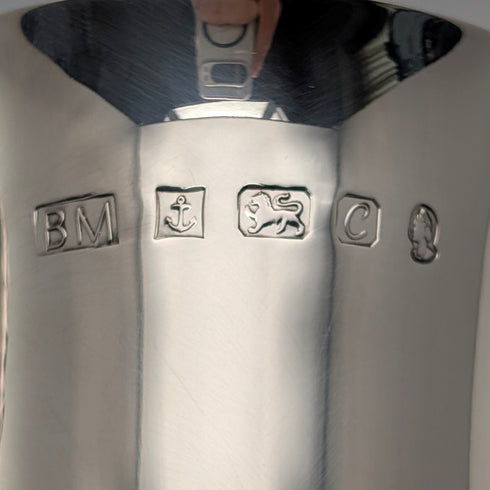 1977年 英国エリザベスⅡ世 戴冠25周年ジュビリー 純銀製マグカップ 305g Birmingham Mint 箱・説明書付き 極美品