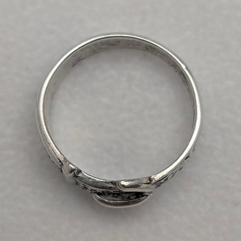British vintage Victorian design sterling silver ring (size 8-9)